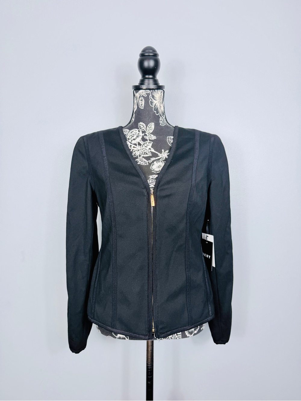 NWT DKNY black zip up collarless long sleeve blazer jacket size 8